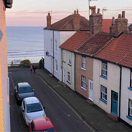 Lilly'S Cottage, Filey, Sleeps 8 ภายนอก รูปภาพ